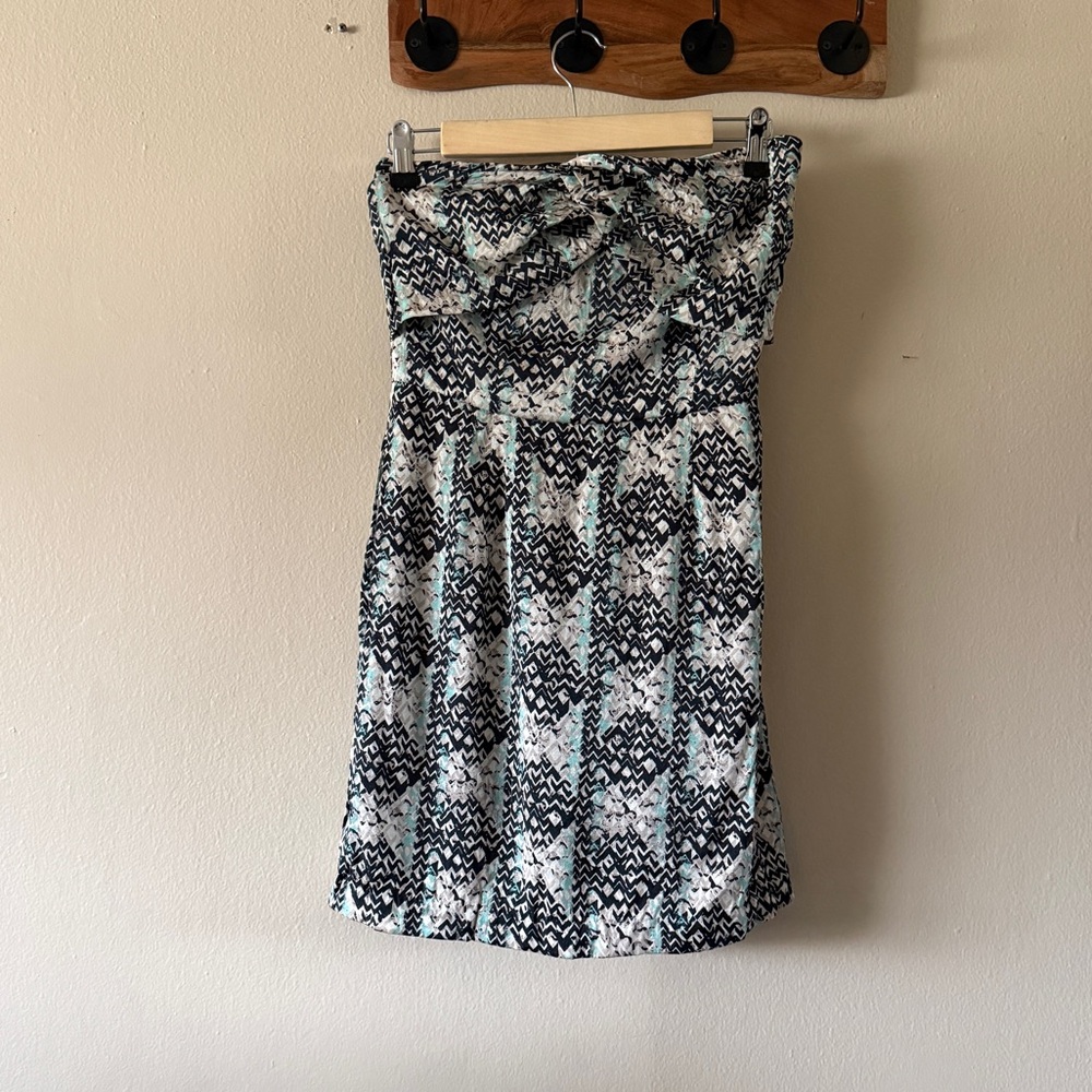 BCBGeneration Geometric Diamond Strapless Faux Wrap Mini Dress Size 2 Y2K
